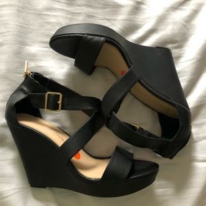 Black Jessica Simpson Wedges